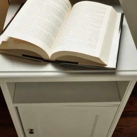 Lägenhet Contea Di Bart Ponte Lambro