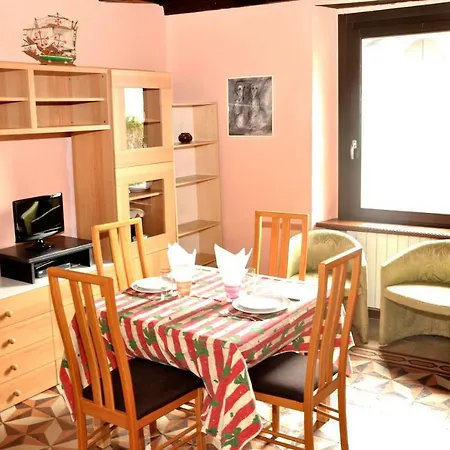 Contea Di Bart Lägenhet *